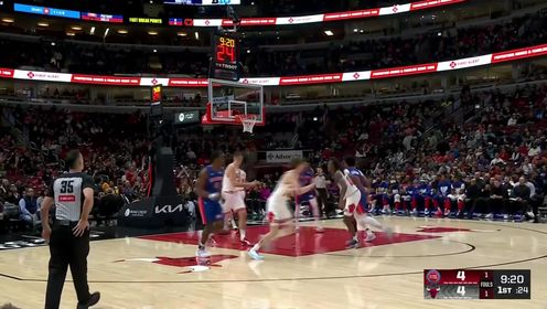 康宁汉姆29+7 奥萨尔19+7 武器22+13 活塞轻取公牛迎4连胜