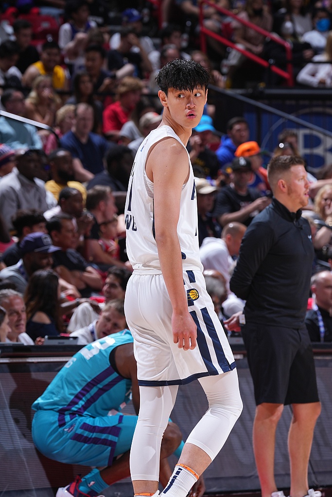 曾凡博曾代表步行者出战夏季联赛